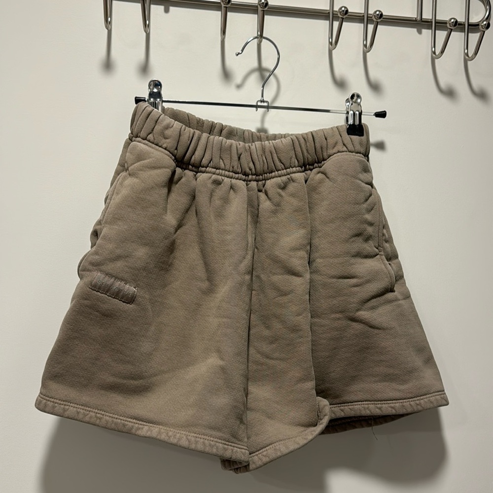 Set active shorts